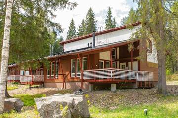 Фото номера Коттедж с 3 спальнями и сауной Дома для отпуска Kolin Lotus Cottages г. Колинкюла 4