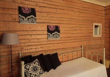 Фото номера Family Room with Shared Bathroom, downstairs Отели типа «постель и завтрак» Kolin Keidas г. Колинкюла 4