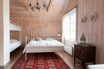 Фото номера Family Room with Shared Bathroom, upstairs Отели типа «постель и завтрак» Kolin Keidas г. Колинкюла 5