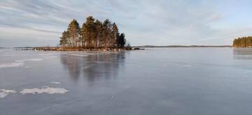 Фото номера Улучшенное шале с 3 спальнями Шале Lake Cottage Jänisvaara г. Колинкюла 3