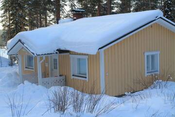Фото номера Шале с 3 спальнями Шале Lake Cottage Jänisvaara г. Колинкюла 36