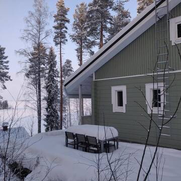 Фото номера Улучшенное шале с 3 спальнями Шале Lake Cottage Jänisvaara г. Колинкюла 6